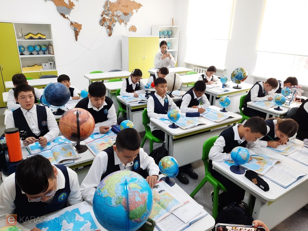 Снижение случаев буллинга на 18% зафиксировано в школах и колледжах Казахстана