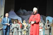 Анастасия Ефремова поздравляет театр