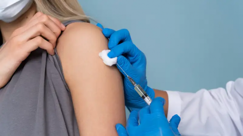 Вакцинация от ВПЧ: смогут ли привить девочек старше 11 лет