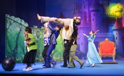 Премьеру новогодней сказки представили в карагандинском театре имени Сейфуллина