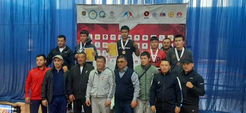 Двое спортсменов из Карагандинской области завоевали золото на Республиканском турнире по вольной борьбе