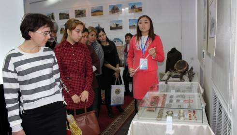 Карагандинский краеведческий музей представил свои экспонаты на выставке в Павлодаре