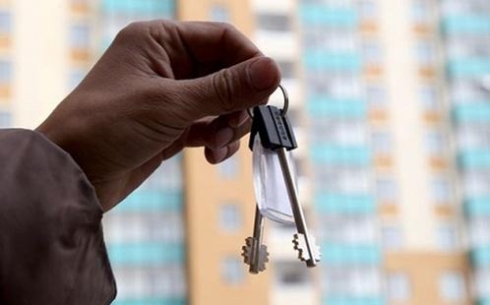 Ключи от квартир получили 32 семьи медицинских работников в Шахтинске