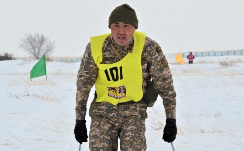 Военнослужащие Карагандинского гарнизона и члены их семей приняли участие в лыжном забеге 
