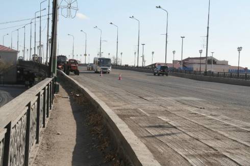 Завтра в Караганде частично перекроют мост по проспекту Бухар-Жырау
