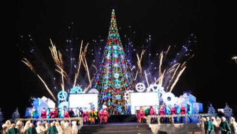 Зажжение главной новогодней елки страны перенесли на 18 декабря