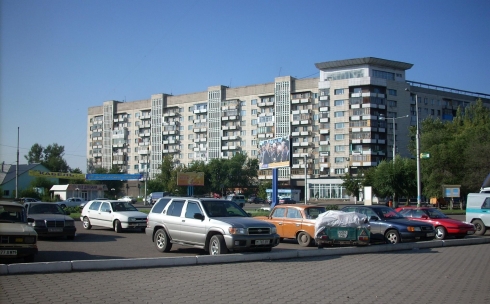 В Караганде на проспекте Нуркена Абдирова отремонтируют ливнёвки и не только