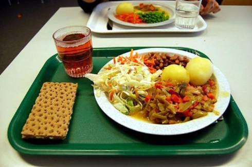 Чиновники отдела образования Каражала «украли» школьные обеды