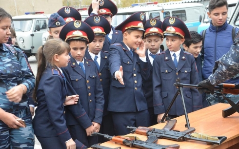 В Карагандинской области школьники  примерили на себя роль полицейских