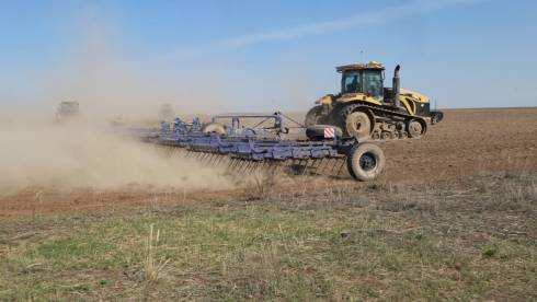 В Карагандинской области начали убирать урожай зерновых культур и картофеля