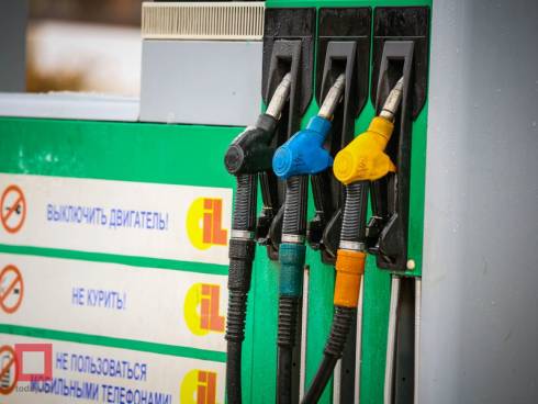 Дизельное топливо сравнялось по цене с бензином в Казахстане