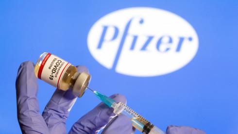 Кому в Казахстане разрешат прививаться вакциной Pfizer