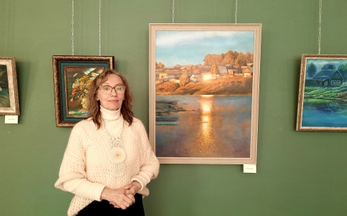 Яркие пейзажи и сочные натюрморты представила Наталья Викторова на своей новой выставке в Караганде