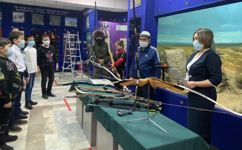 В Жезказганском музее прошел мастер-класс по стрельбе из лука