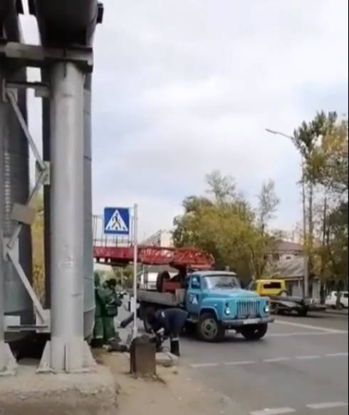 После наезда на ребенка и многочисленных жалоб, акимат вернул светофор на улицу Ермекова