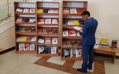 Колледжам Карагандинской области выдали новые учебники на государственном языке