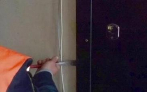 За 8 дней 2019 года карагандинские спасатели вскрыли 13 дверей