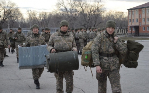 Карагандинские военнослужащие отправились бороться с паводками в СКО