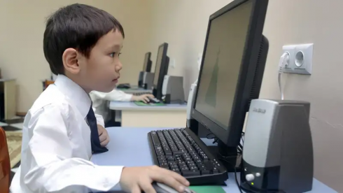Сколько казахстанских школьников претендуют на «Алтын белгі» в 2024 году