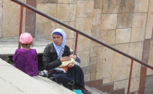 Попрошайки из Узбекистана и Таджикистана облюбовали улицы Караганды