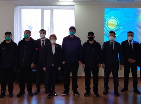 Делегация врачей из Китая начала делиться опытом лечения коронавируса с карагандинскими медиками