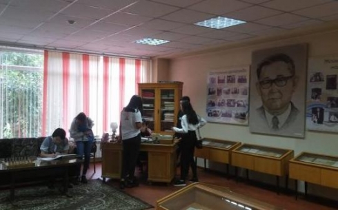 Карагандинская библиотека имени Бектурова перевела проекты и встречи в онлайн-формат