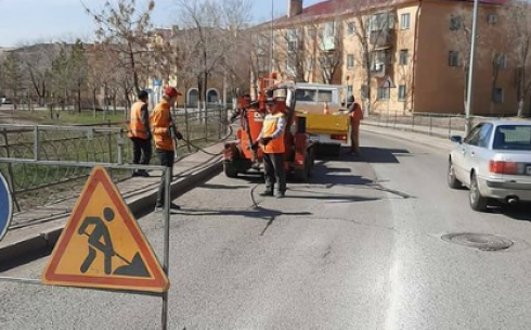 В Караганде начали работы по ремонту гарантийных дорог