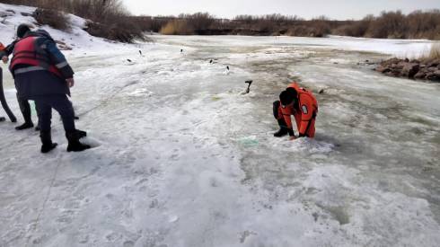 Дробление льда продолжается на реках Карагандинской области
