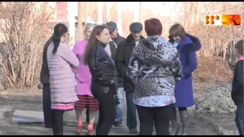 В безвыходной ситуации оказались несколько десятков жителей улицы Ушинского в Пришахтинске
