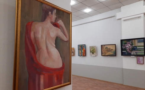 Красоте женского тела посвящена новая выставка в Караганде