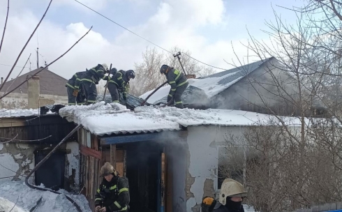 В Караганде мужчина погиб во время пожара, отравившись угарным газом