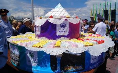 80-килограммовый торт испекли  в Темиртау ко Дню столицы