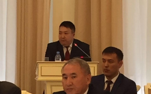 Жезказганский чиновник ответил за унижения подчиненных