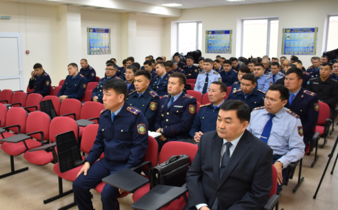 Следует кардинально перестроить работу по формированию нового облика сотрудника казахстанской полиции,- Бахытжан Бейсеев