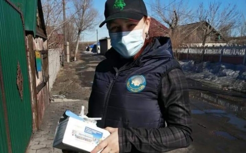 Члены Ассамблеи народа Казахстана продолжают помогать нуждающимся во время карантина