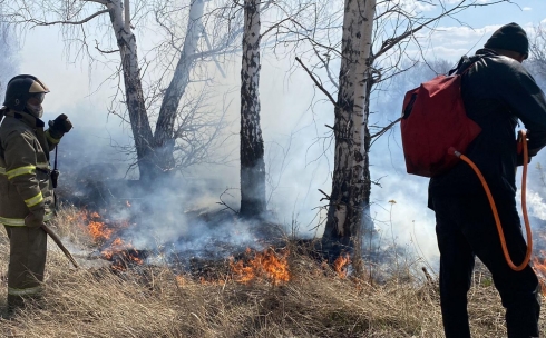 За прошедшие сутки спасатели Карагандинской области потушили 42 пожара