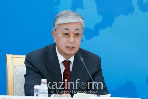 Глава государства проводит встречу с общественностью Абайской области