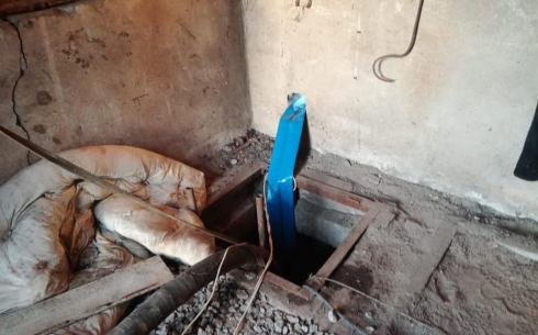 В Караганде не удалось спасти жизнь мужчинам, которые отравились в канализационном колодце