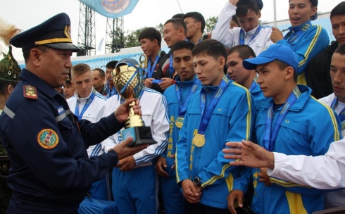 В Караганде прошла церемония награждения и закрытия Чемпионата по пожарно-спасательному спорту
