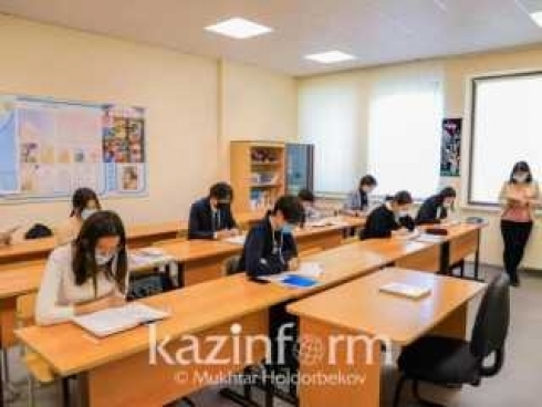 Стипендии увеличат в два раза казахстанским студентам вузов
