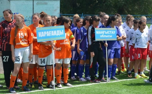 В Караганде состоялось торжественное открытие Республиканской спартакиады по футболу среди девушек