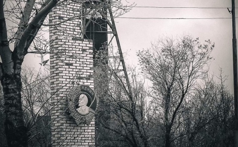 Сегодня похоронили 14 погибших в шахте Костенко горняков