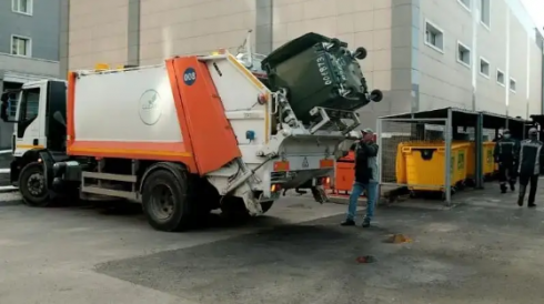 В Казахстане не хватает мусорных контейнеров