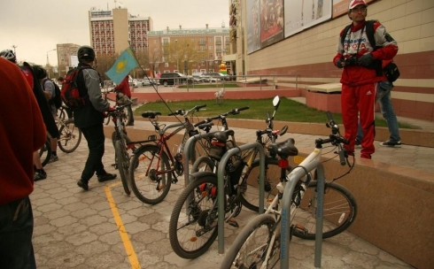 Некоторых карагандинцев раздражают велосипедисты 