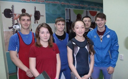Команда Карагандинской области по тяжелой атлетике заняла 2-е место за чемпионате РК