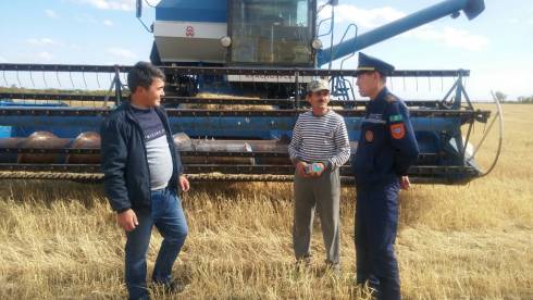 В Осакаровском районе проведены профилактические беседы с сельхоз работниками
