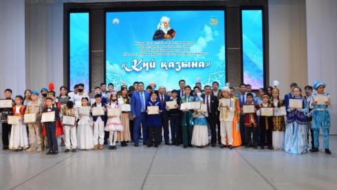 Юный музыкант из Караганды Нұрдаулет Сағатбек победил в областном конкурсе кюйши