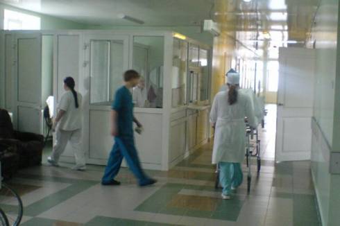 Виновных в смерти женщины врачей освободили в зале суда в Карагандинской области
