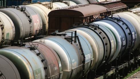 Казахстан продлит запрет на вывоз бензина