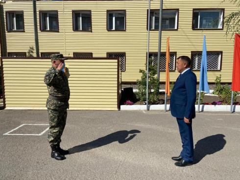 Первый вице-министр по чрезвычайным ситуациям Республики Казахстан посетил воинскую часть 52859